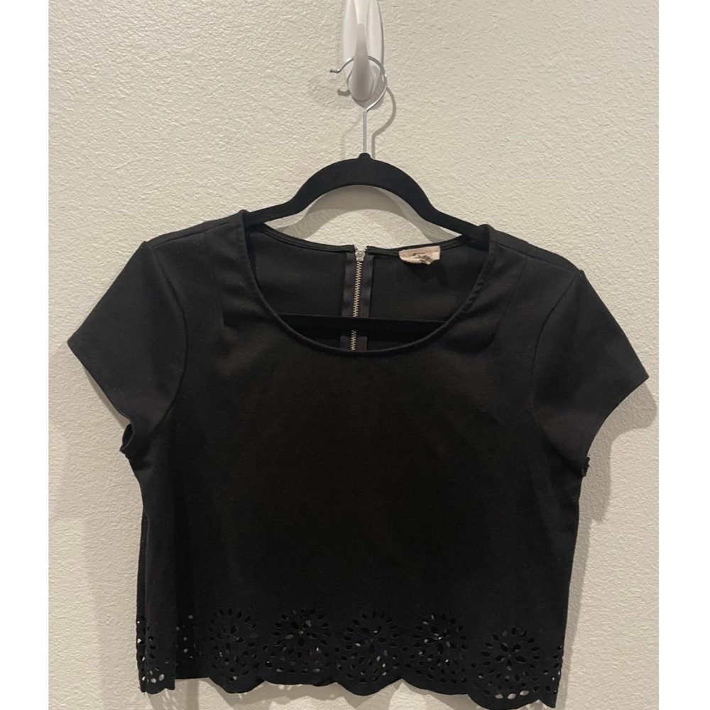 PINS AND NEEDLES Eyelet Black Crop Top